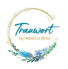 Sängerin und Traurednerin Rebecca